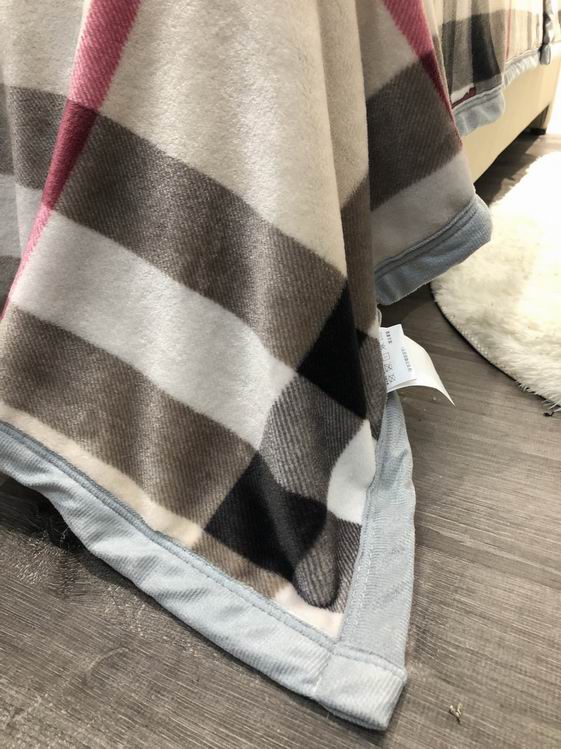 Burberry Blanket ID:202111d3